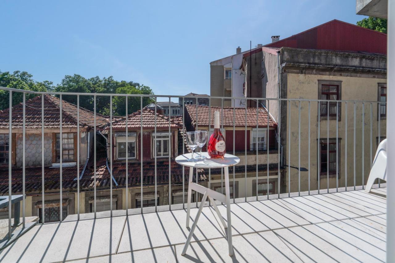 Апартаменты Host Wise - Luxurious Private Flats - Balcony Порту Экстерьер фото